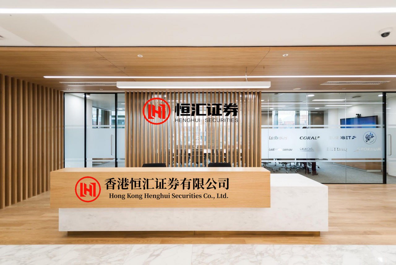 金贝街 静待蛰伏：涨停之后还能再抓涨停，记住这两个关键信号就够了很多朋友都想知道，一只股票拉出涨停之后，怎么才能精准抓住后续继续上涨甚至再涨停的机会，其实不用复杂分析，只要盯紧两个核心信号，后续走势大概...